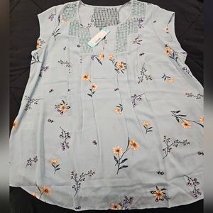 Estefany Lace Detail Split Neck Blouse